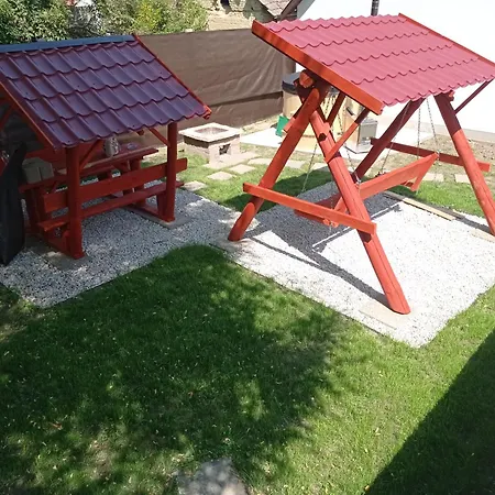 Egy Fuert Szolo Vendeghaz *